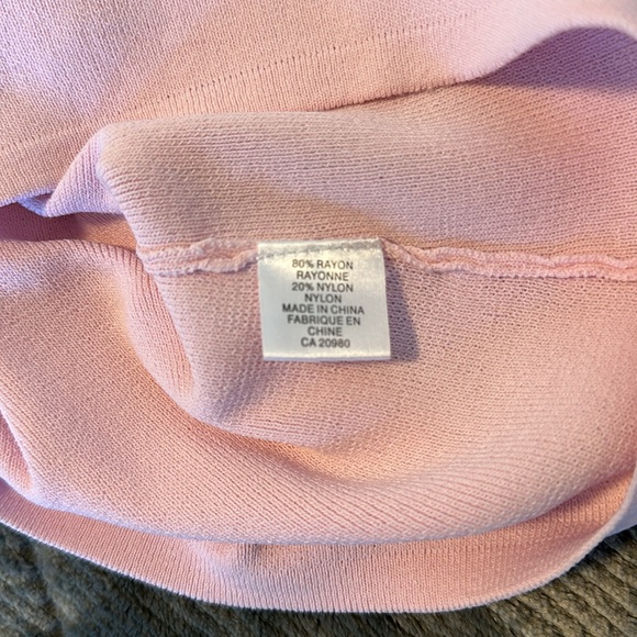 Vintage Size Medium pink twinset cardigan with matching tank top - Picture 14 of 15